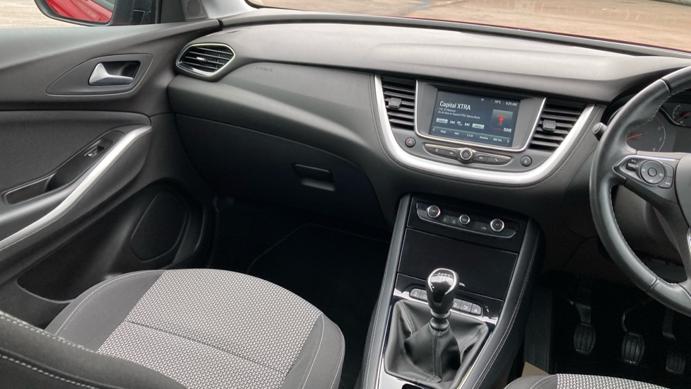 Vauxhall Grandland X 1.2 Turbo SE 5dr Petrol Hatchback - Image 14