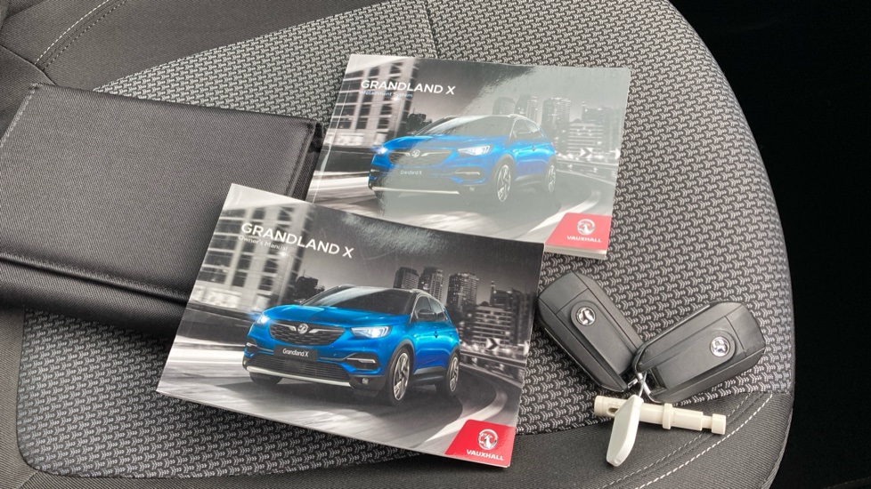 Vauxhall Grandland X 1.2 Turbo SE 5dr Petrol Hatchback - Image 19