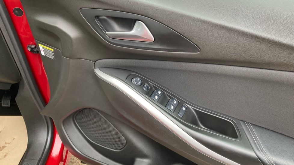 Vauxhall Grandland X 1.2 Turbo SE 5dr Petrol Hatchback - Image 26