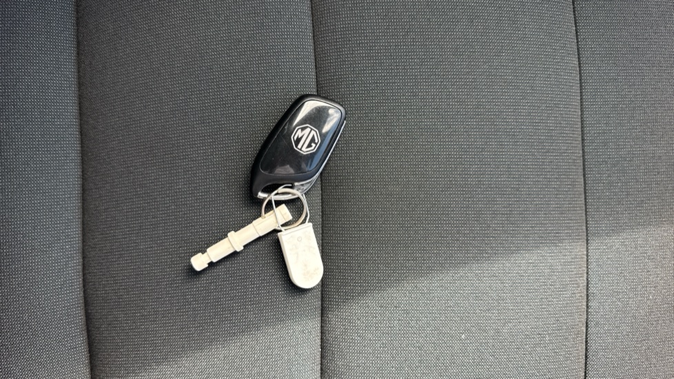 MG MG4 180kW Trophy EV Extended Range 77kWh 5dr Auto Electric Hatchback - Image 19