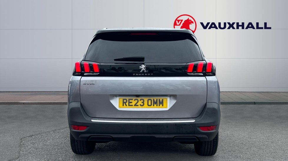 Peugeot 5008 1.2 PureTech Allure Premium+ 5dr Petrol Estate - Image 6