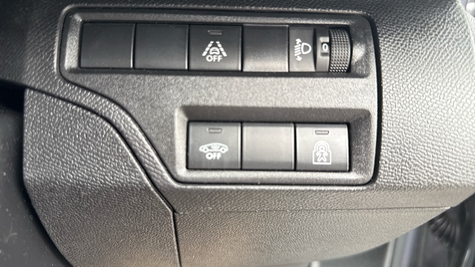 Peugeot 5008 1.2 PureTech Allure Premium+ 5dr Petrol Estate - Image 26