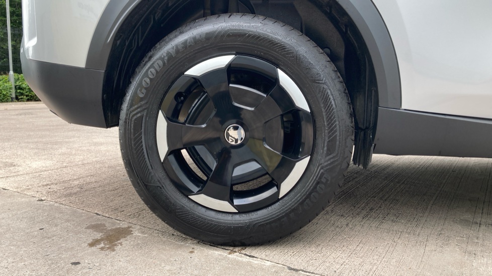 Vauxhall Frontera 1.2 Hybrid Design 5dr e-DCT6 Petrol Estate - Image 7