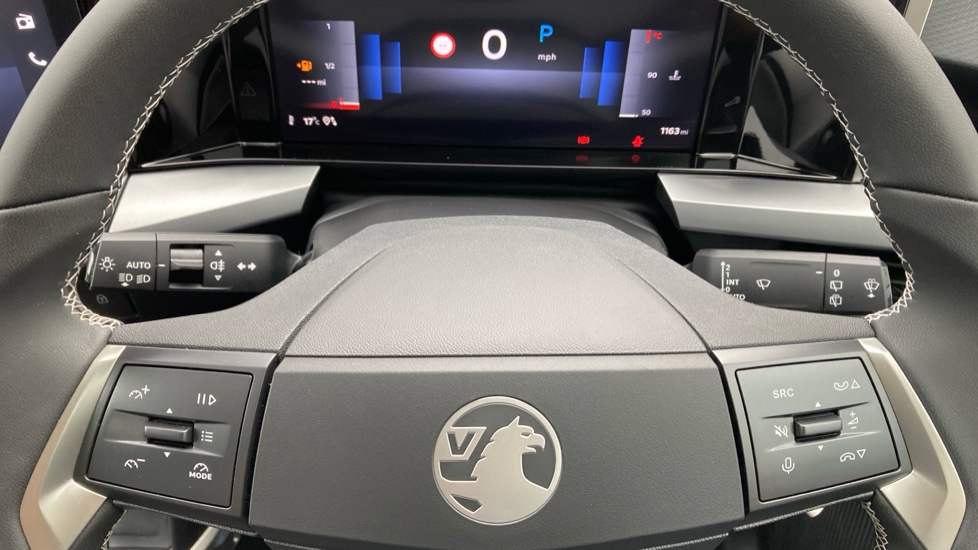 Vauxhall Frontera 1.2 Hybrid Design 5dr e-DCT6 Petrol Estate - Image 23
