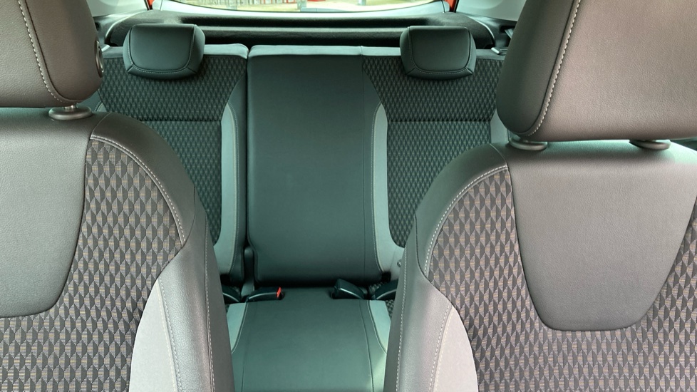 Vauxhall Crossland X 1.2T [130] Elite Nav 5dr [Start Stop] Auto Petrol Hatchback - Image 15