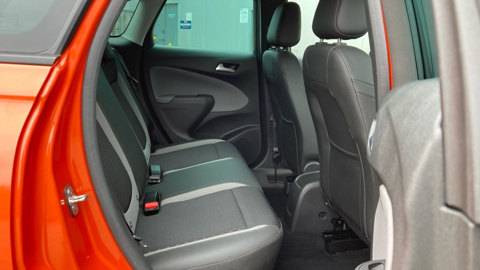 Vauxhall Crossland X 1.2T [130] Elite Nav 5dr [Start Stop] Auto Petrol Hatchback - Image 32