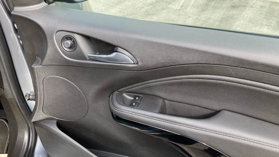 Vauxhall Adam 1.4i [100] Slam 3dr Petrol Hatchback - Image 26