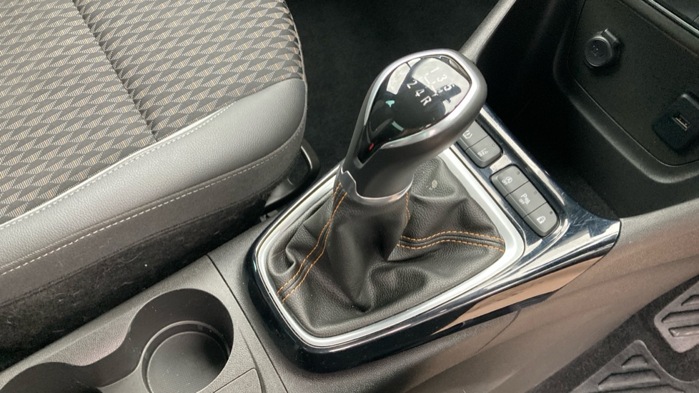 Vauxhall Crossland X 1.2 [83] Elite 5dr Petrol Hatchback - Image 13