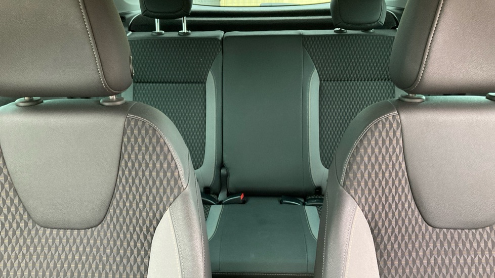 Vauxhall Crossland X 1.2 [83] Elite 5dr Petrol Hatchback - Image 15