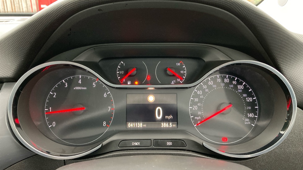 Vauxhall Crossland X 1.2 [83] Elite 5dr Petrol Hatchback - Image 18
