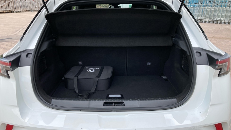 Vauxhall Mokka 100kW Ultimate 50kWh 5dr Auto Electric Hatchback - Image 4