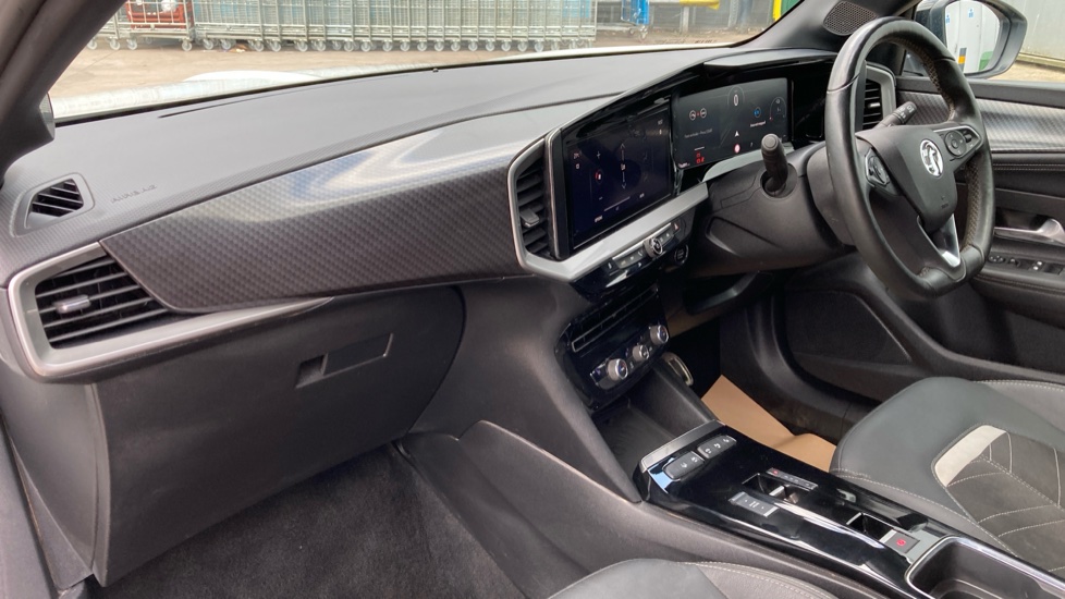 Vauxhall Mokka 100kW Ultimate 50kWh 5dr Auto Electric Hatchback - Image 9