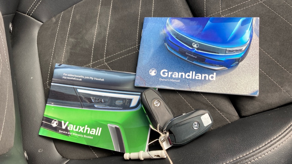 Vauxhall Grandland 1.2 Turbo Ultimate 5dr Petrol Hatchback - Image 19