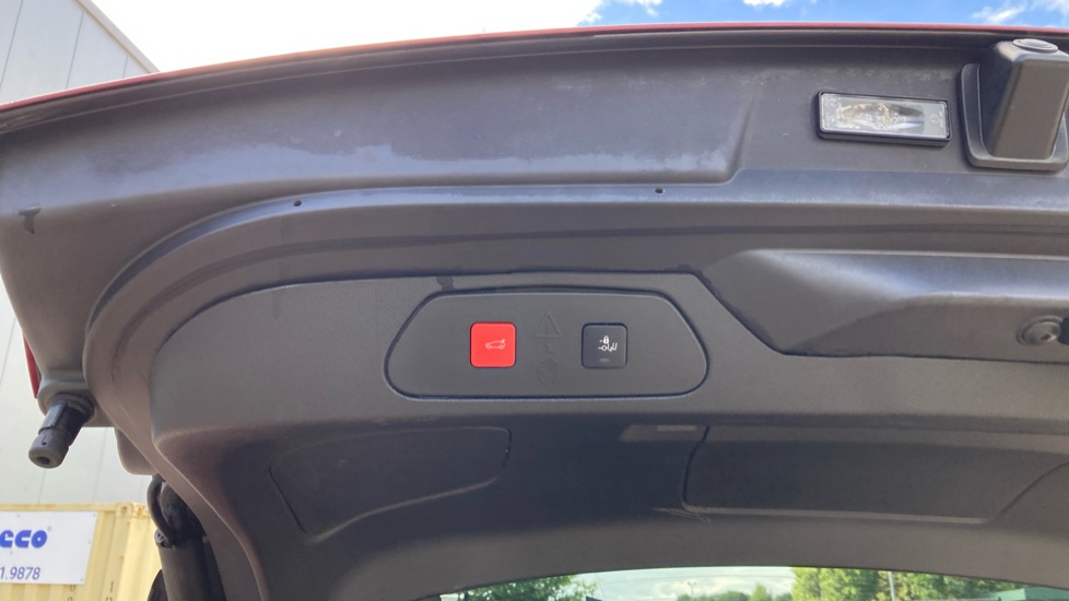 Vauxhall Grandland 1.2 Turbo Ultimate 5dr Petrol Hatchback - Image 32