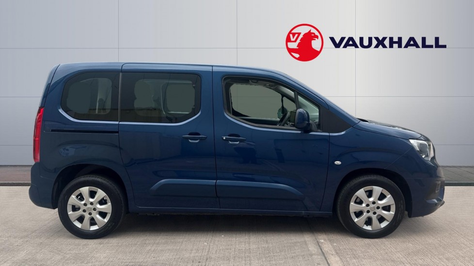 Vauxhall Combo Life 1.5 Turbo D Energy 5dr [7 seat] Diesel Estate - Image 5