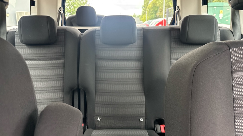 Vauxhall Combo Life 1.5 Turbo D Energy 5dr [7 seat] Diesel Estate - Image 15