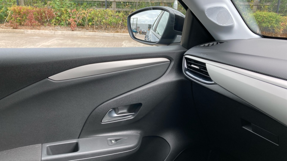 Vauxhall Corsa 1.2 SE Premium 5dr Petrol Hatchback - Image 25