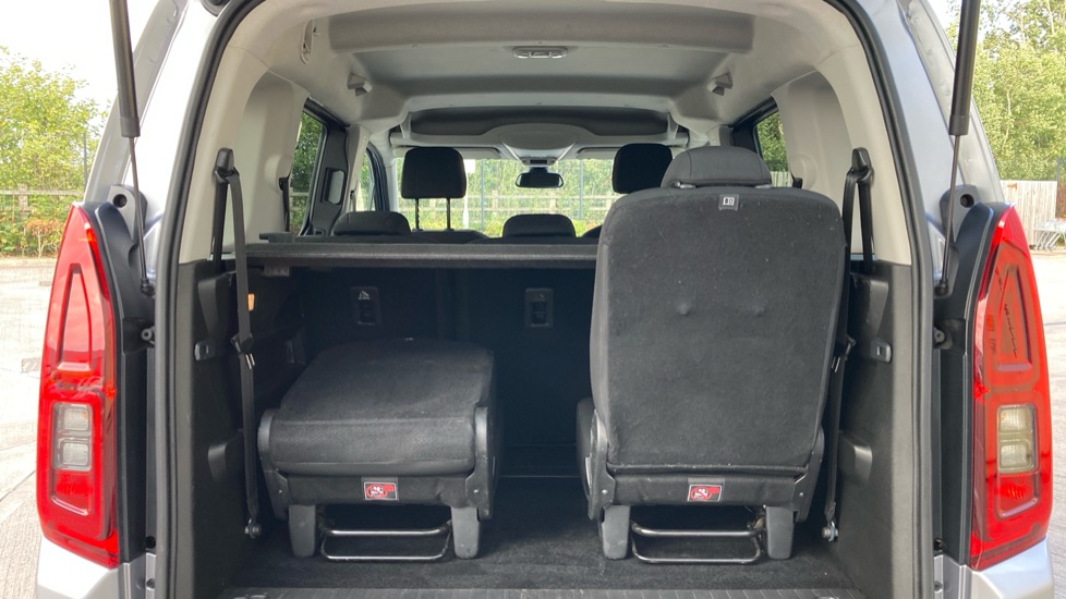 Vauxhall Combo Life 1.5 Turbo D SE 5dr Diesel Estate - Image 4
