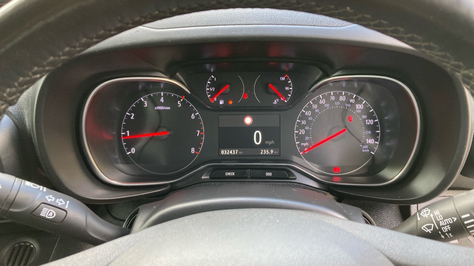 Vauxhall Combo Life 1.5 Turbo D SE 5dr Diesel Estate - Image 18