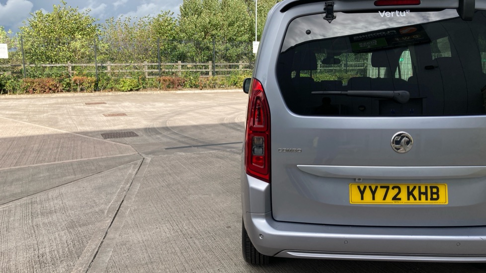 Vauxhall Combo Life 1.5 Turbo D SE 5dr Diesel Estate - Image 33