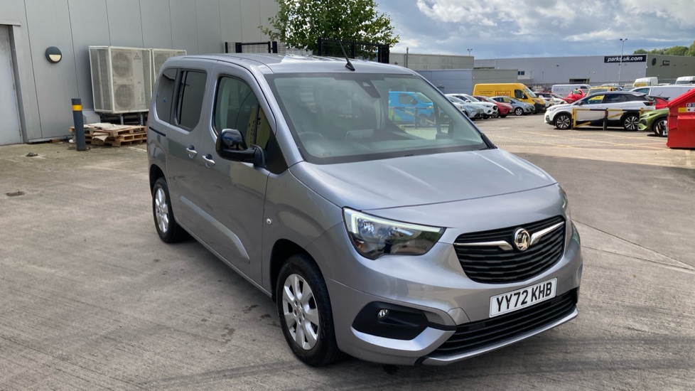 Vauxhall Combo Life 1.5 Turbo D SE 5dr Diesel Estate - Image 37