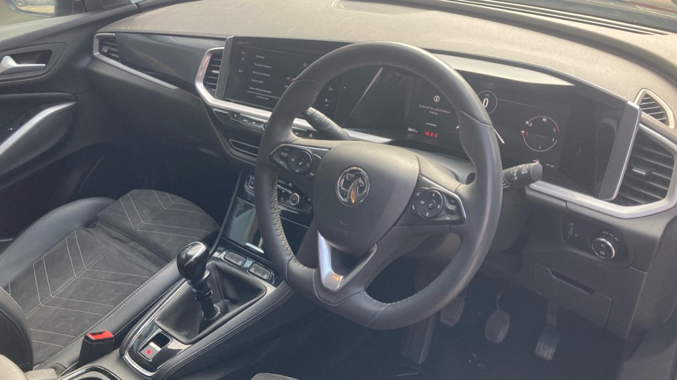 Vauxhall Grandland 1.2 Turbo Ultimate 5dr Petrol Hatchback - Image 11
