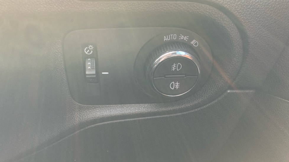 Vauxhall Grandland 1.2 Turbo Ultimate 5dr Petrol Hatchback - Image 27