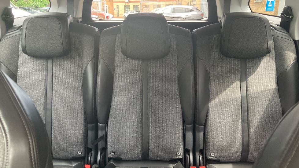 Peugeot 5008 1.5 BlueHDi Allure 5dr Diesel Estate - Image 15
