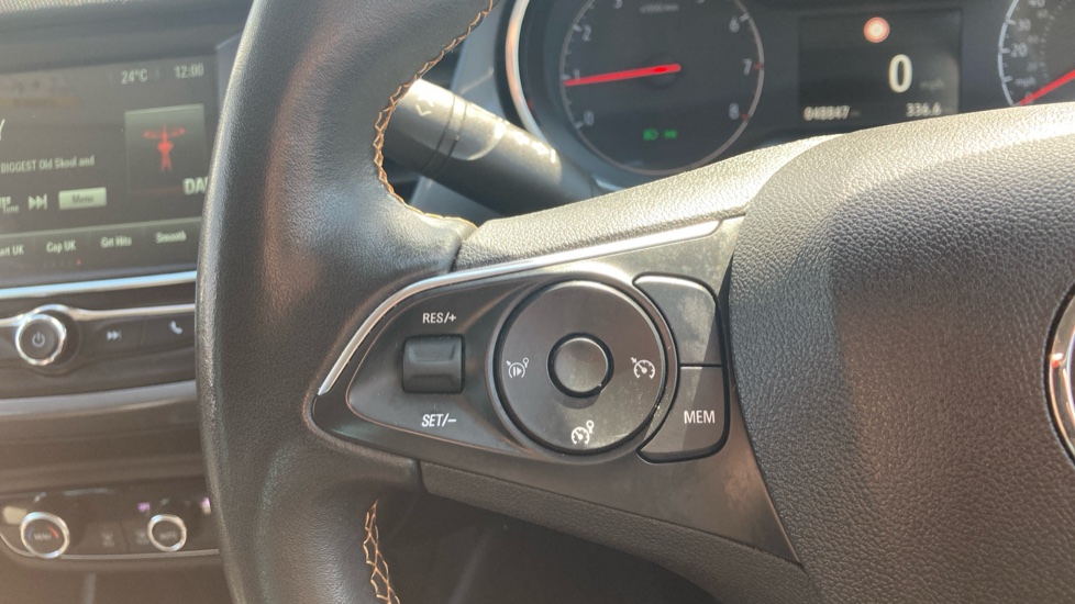 Vauxhall Crossland X 1.2T [110] Elite 5dr [6 Speed] [S/S] Petrol Hatchback - Image 27