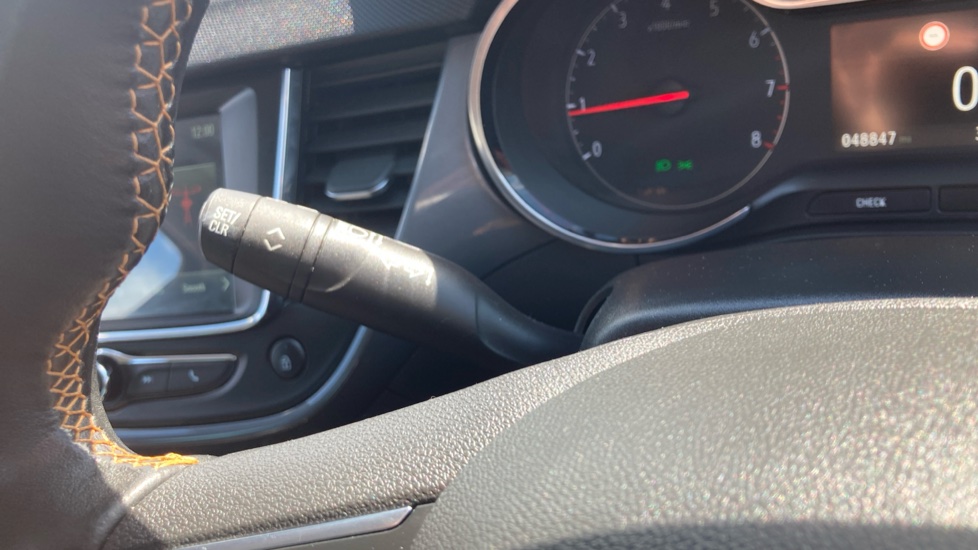 Vauxhall Crossland X 1.2T [110] Elite 5dr [6 Speed] [S/S] Petrol Hatchback - Image 28