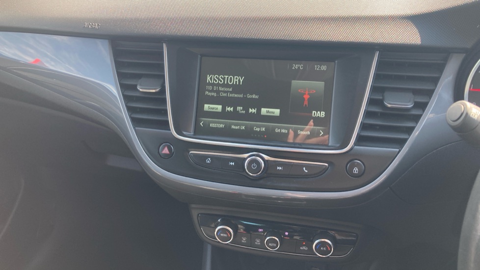 Vauxhall Crossland X 1.2T [110] Elite 5dr [6 Speed] [S/S] Petrol Hatchback - Image 31