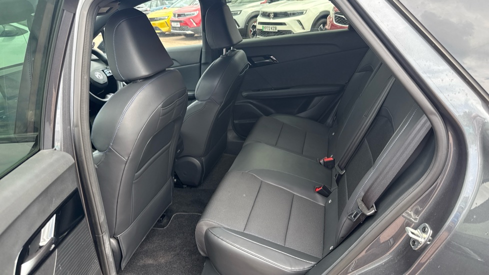 MG MG4 150kW Trophy EV Long Range 64kWh 5dr Auto Electric Hatchback - Image 16