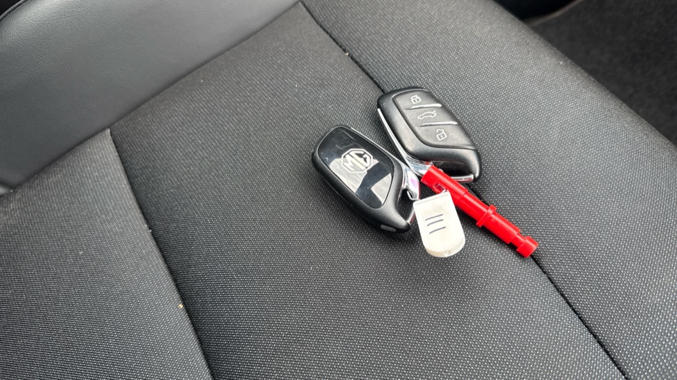 MG MG4 150kW Trophy EV Long Range 64kWh 5dr Auto Electric Hatchback - Image 19