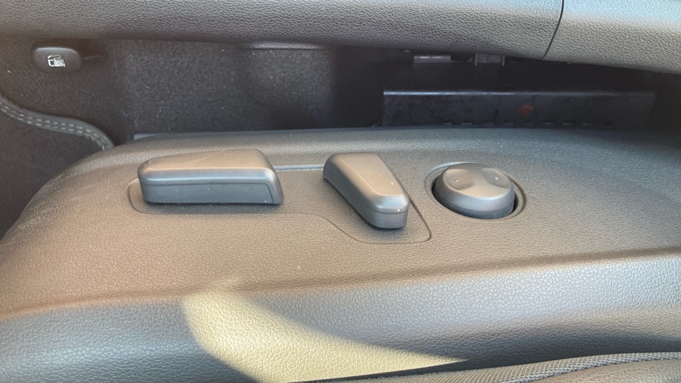 Hyundai KONA 1.6 GDi Hybrid Ultimate 5dr DCT Hybrid Hatchback - Image 21
