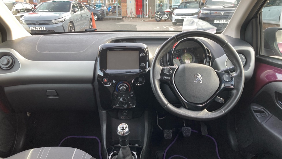 Peugeot 108 1.2 PureTech Allure 5dr Petrol Hatchback - Image 10