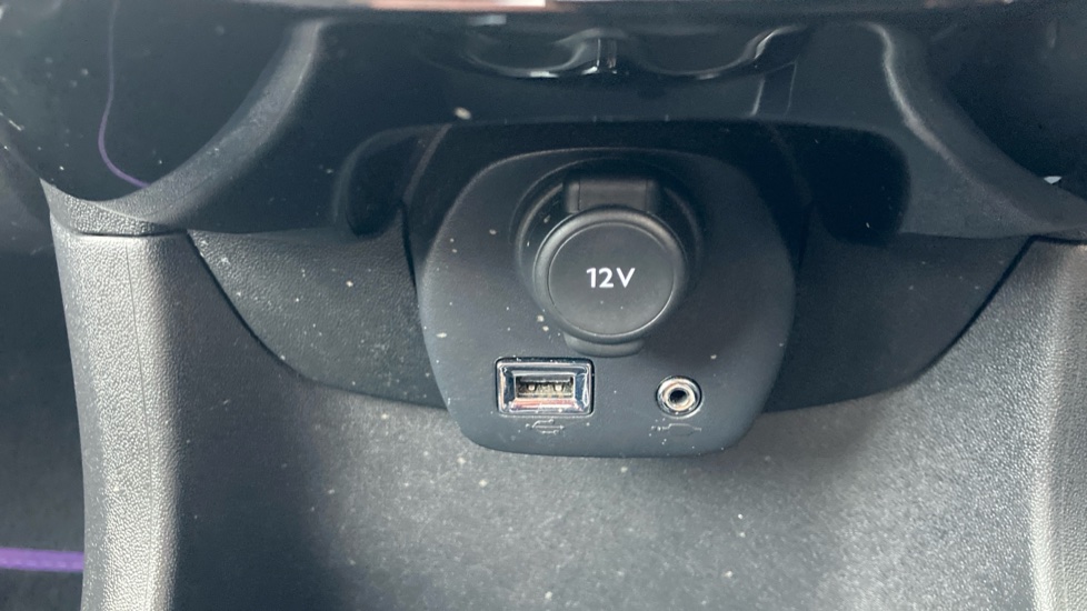 Peugeot 108 1.2 PureTech Allure 5dr Petrol Hatchback - Image 25