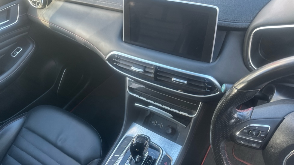 MG HS 1.5 T-GDI PHEV Exclusive 5dr Auto Hatchback - Image 14