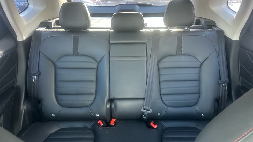 MG HS 1.5 T-GDI PHEV Exclusive 5dr Auto Hatchback - Image 15