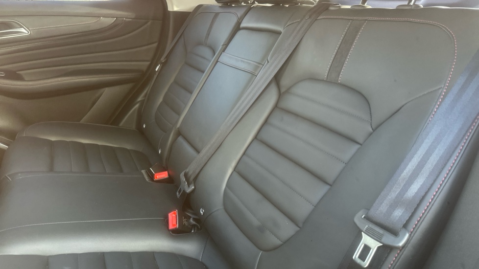 MG HS 1.5 T-GDI PHEV Exclusive 5dr Auto Hatchback - Image 16