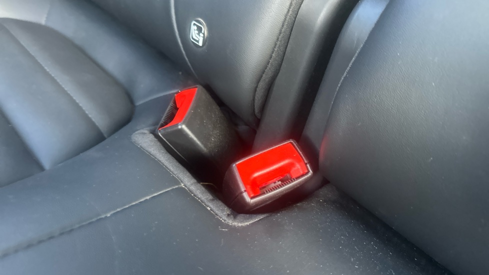 MG HS 1.5 T-GDI PHEV Exclusive 5dr Auto Hatchback - Image 17