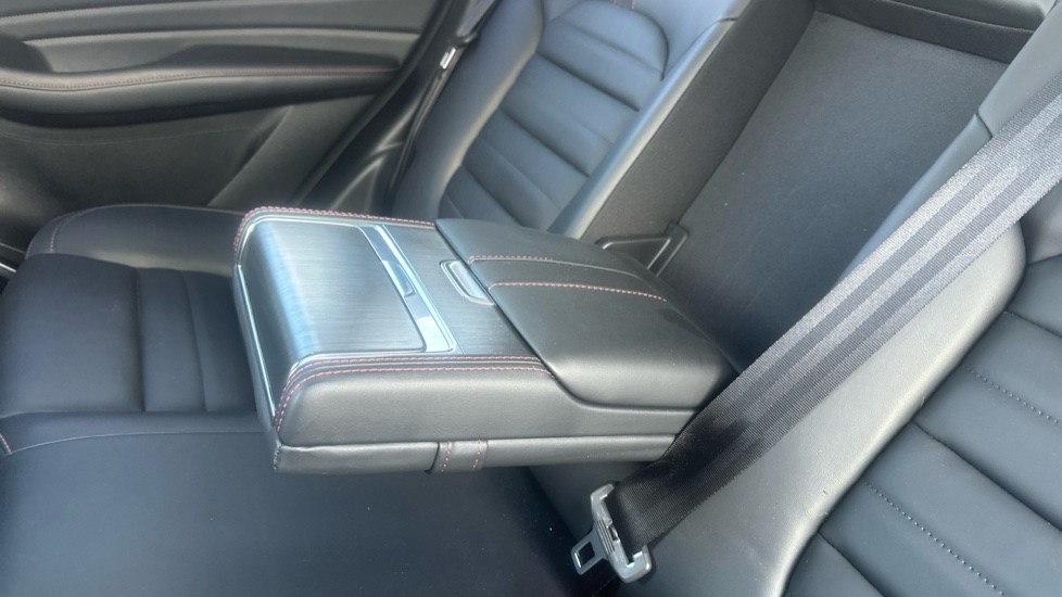 MG HS 1.5 T-GDI PHEV Exclusive 5dr Auto Hatchback - Image 26