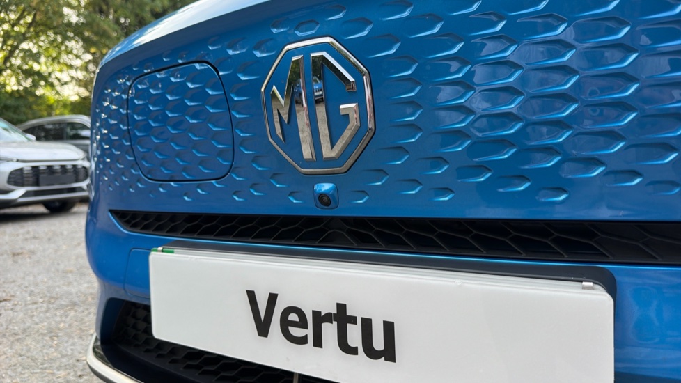 MG ZS 130kW Trophy Connect EV 51kWh 5dr Auto Electric Hatchback - Image 16