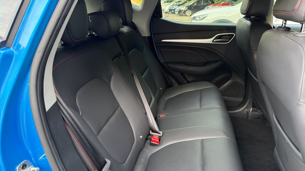 MG ZS 130kW Trophy Connect EV 51kWh 5dr Auto Electric Hatchback - Image 19