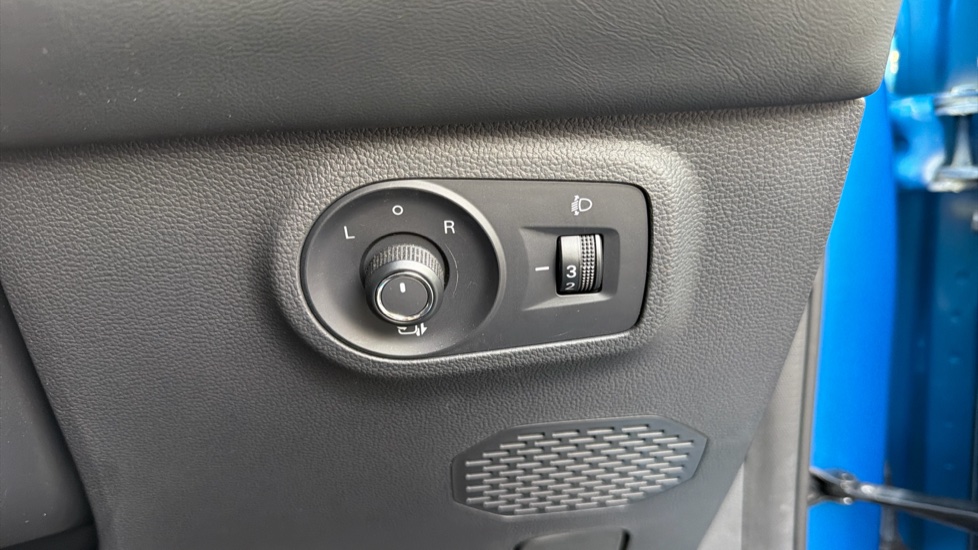 MG ZS 130kW Trophy Connect EV 51kWh 5dr Auto Electric Hatchback - Image 24