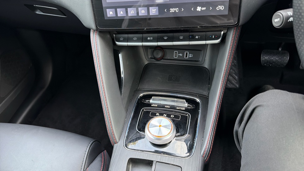 MG ZS 130kW Trophy Connect EV 51kWh 5dr Auto Electric Hatchback - Image 31