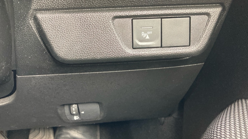 Dacia Sandero Stepway 1.0 TCe Comfort 5dr Petrol Hatchback - Image 28