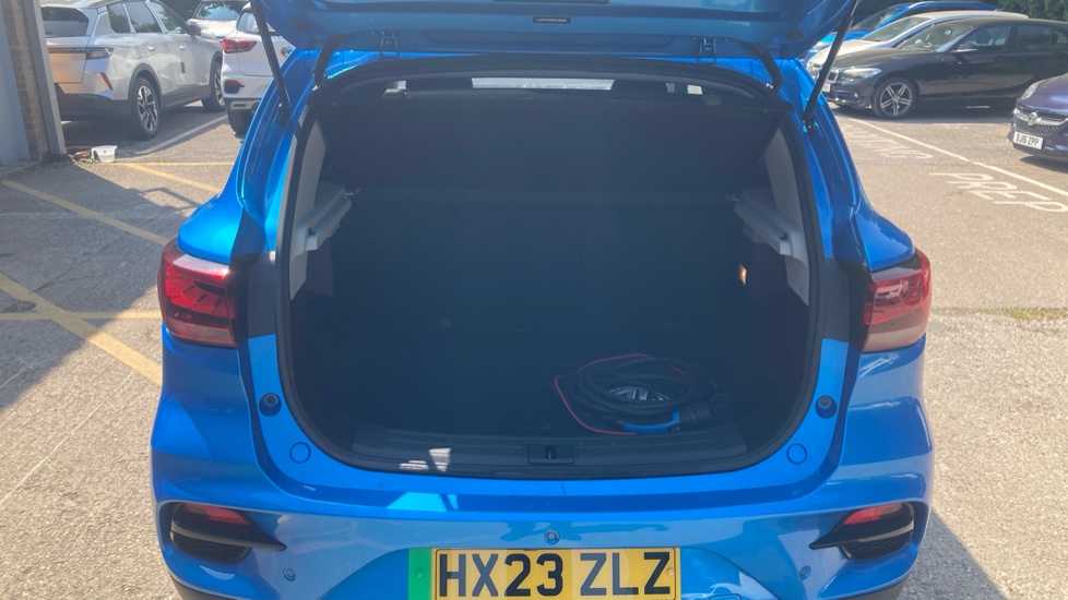MG ZS 130kW Trophy EV 51kWh 5dr Auto Electric Hatchback - Image 4