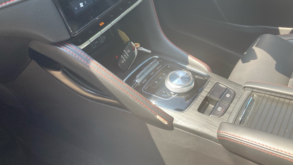 MG ZS 130kW Trophy EV 51kWh 5dr Auto Electric Hatchback - Image 13
