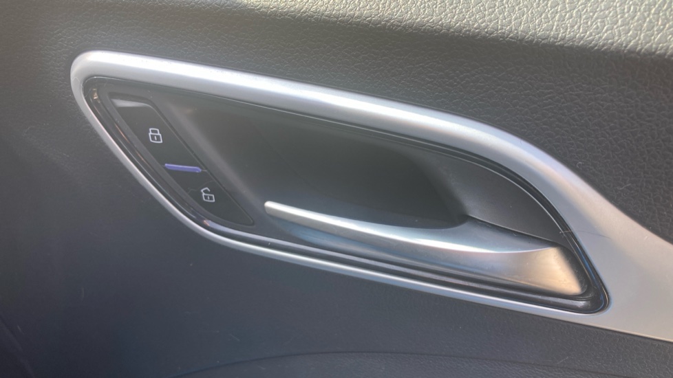 MG ZS 130kW Trophy EV 51kWh 5dr Auto Electric Hatchback - Image 27