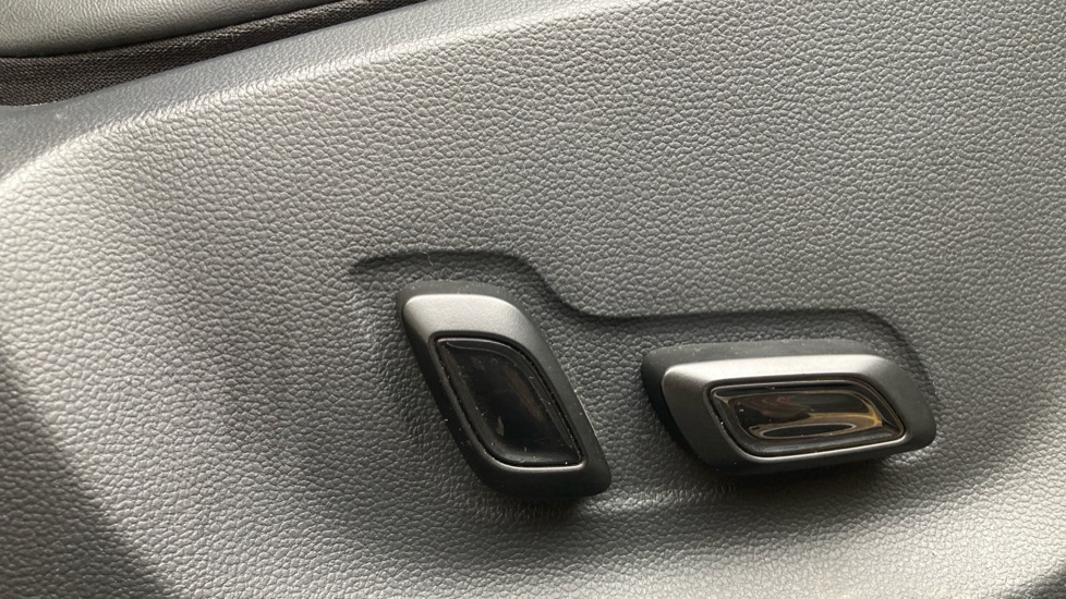 MG ZS 1.5 VTi-TECH Exclusive 5dr Petrol Hatchback - Image 21